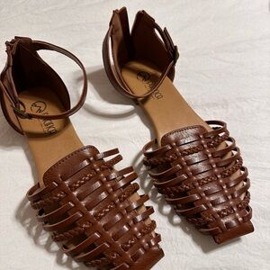 Pacifica Chestnut Woven Sandals